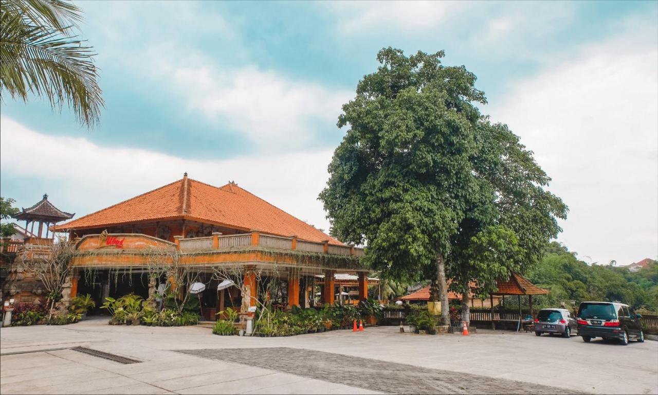 Ubud Hotel & Cottages Malang Exterior foto