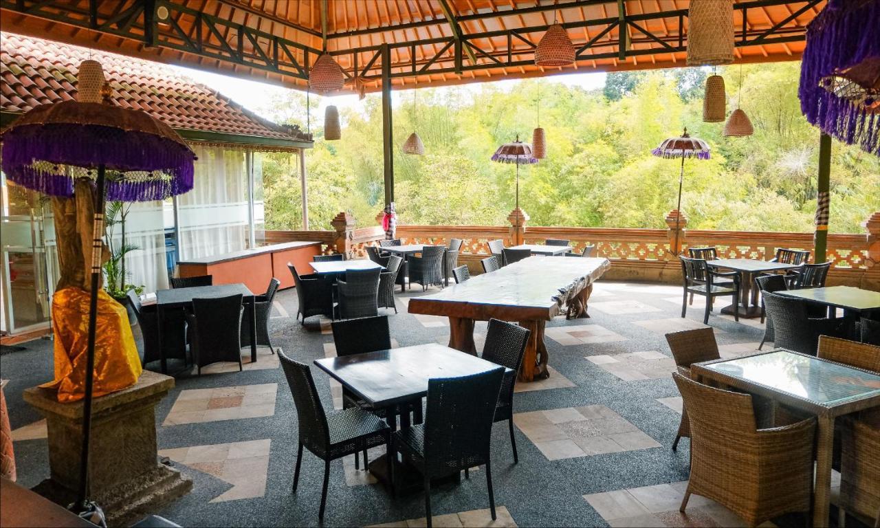 Ubud Hotel & Cottages Malang Exterior foto