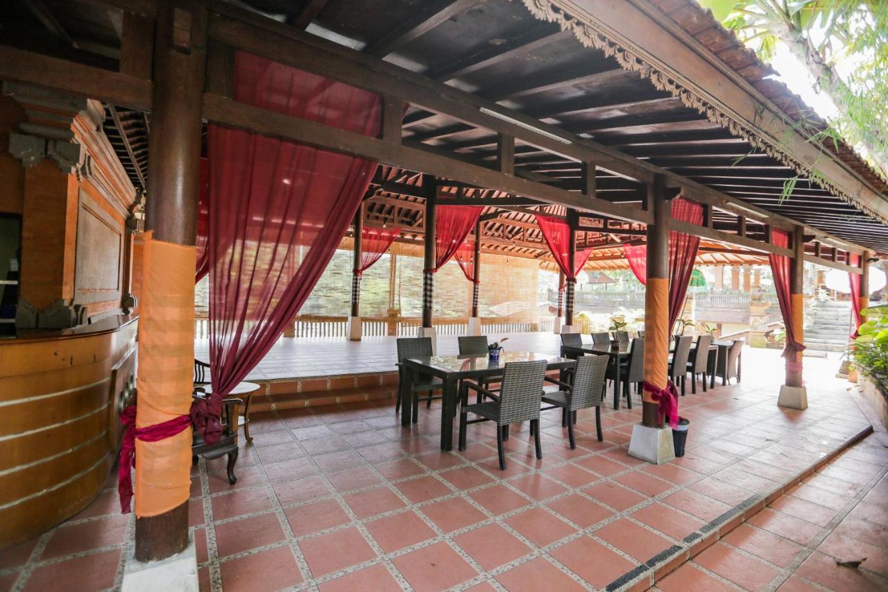 Ubud Hotel & Cottages Malang Exterior foto