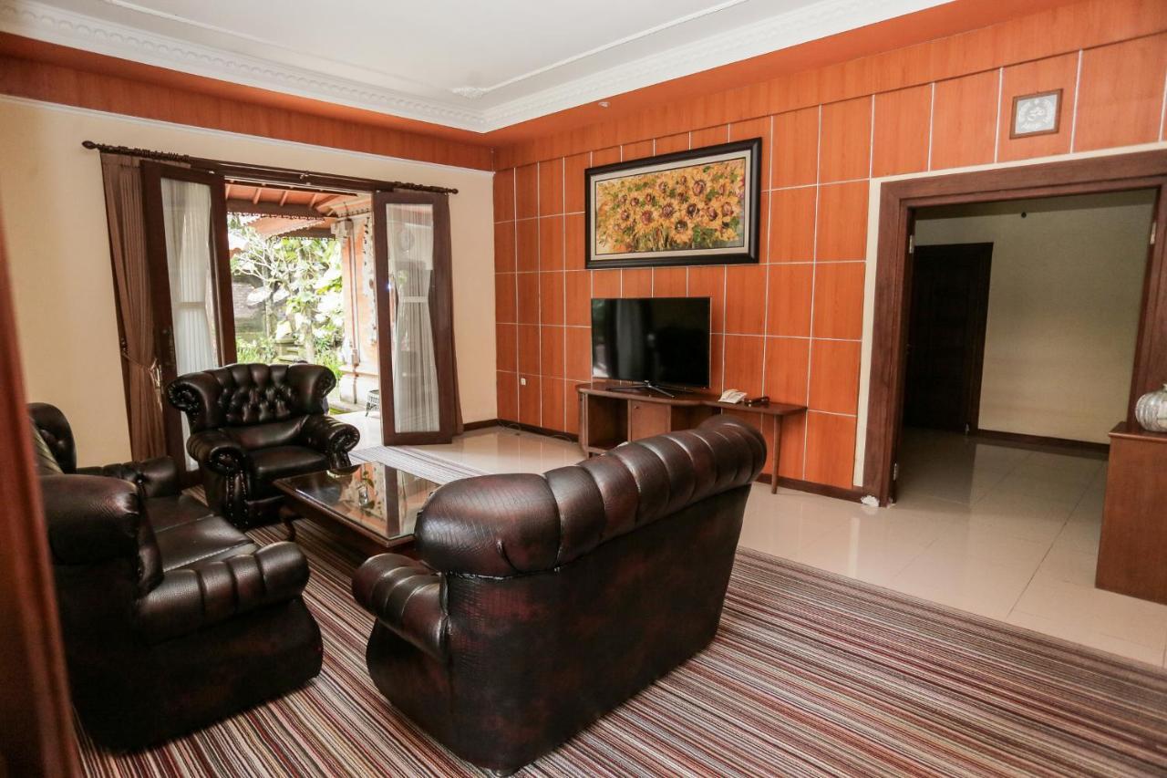 Ubud Hotel & Cottages Malang Exterior foto