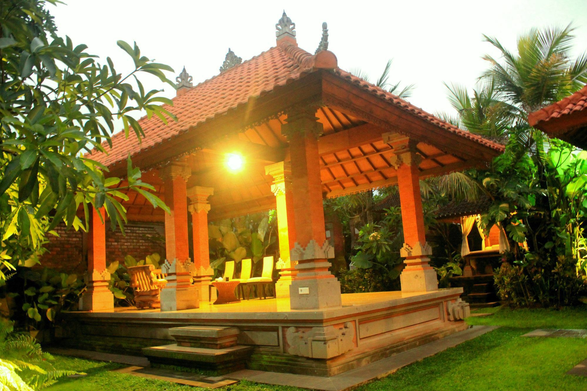 Ubud Hotel & Cottages Malang Exterior foto